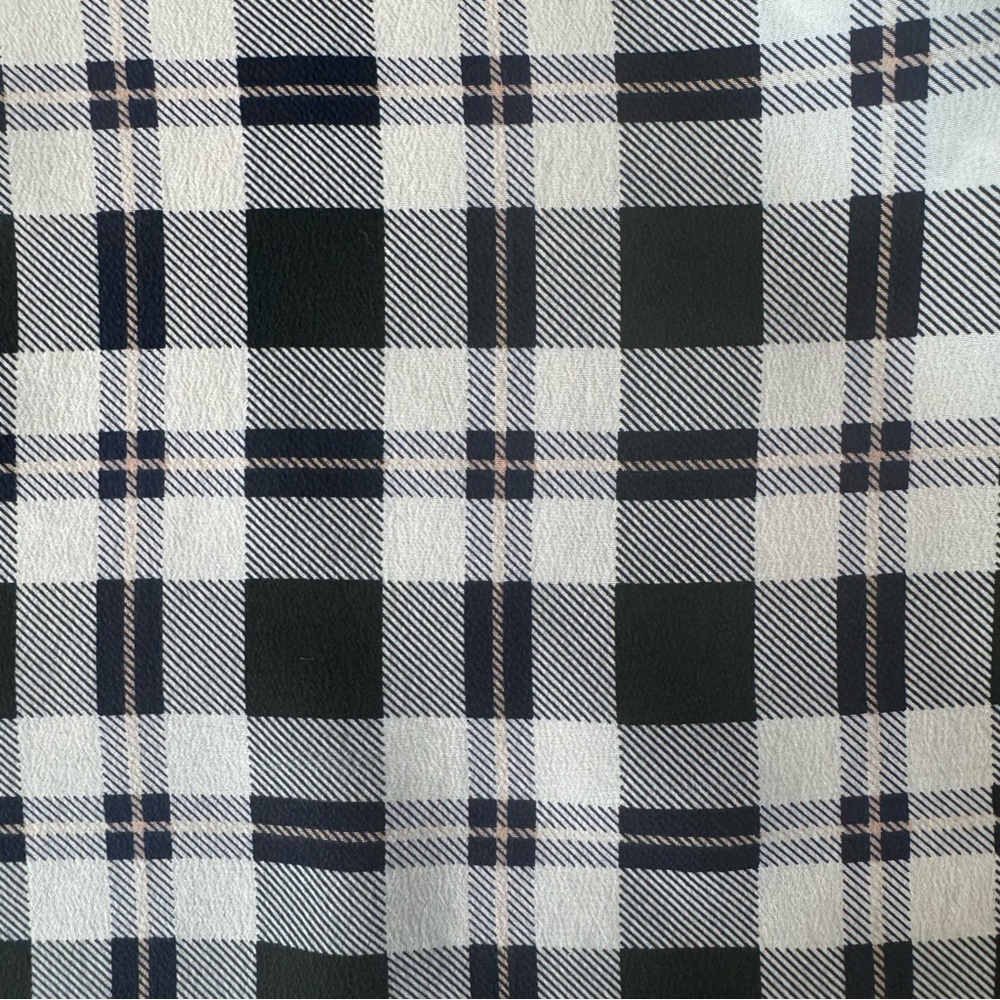 EQUIPMENT Femme Signature 100% Silk Plaid Blouse Button Front Gray Size Large - Picture 12 of 16